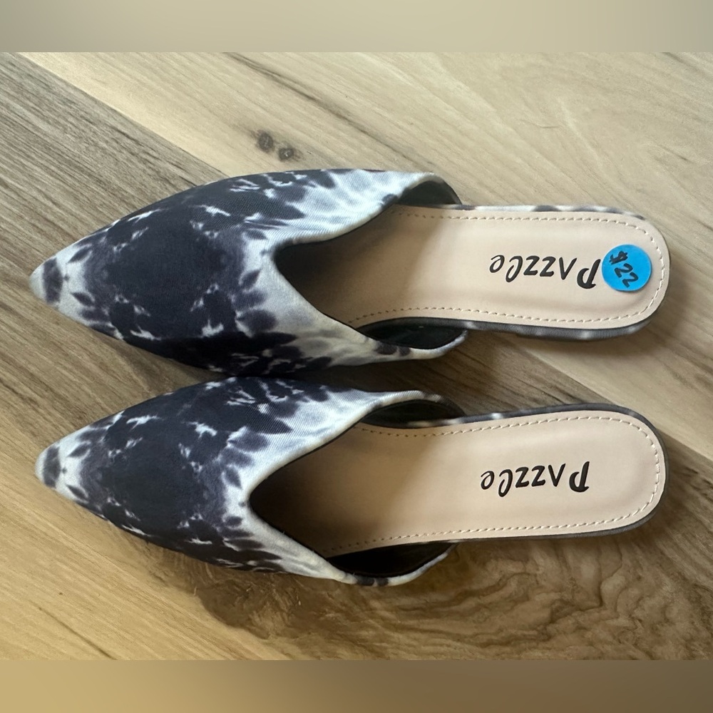 Brand new, never worn slides.